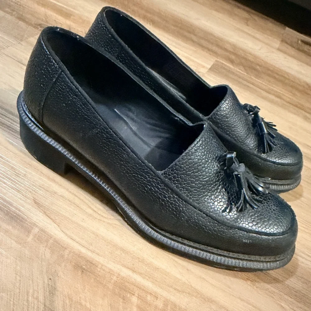 Rare Dr. Martens Favilla Pebbled Leather Tassel Loafers - Black Size 8